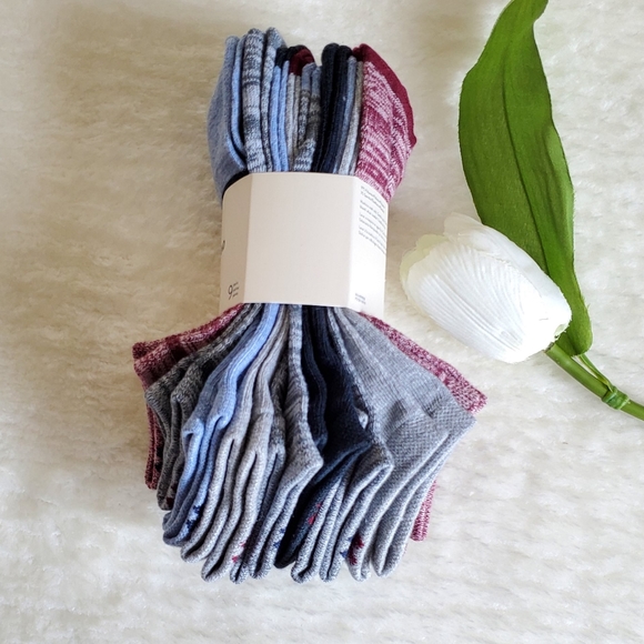 9 Pairs Lucky Brand No Show Socks - Picture 2 of 7